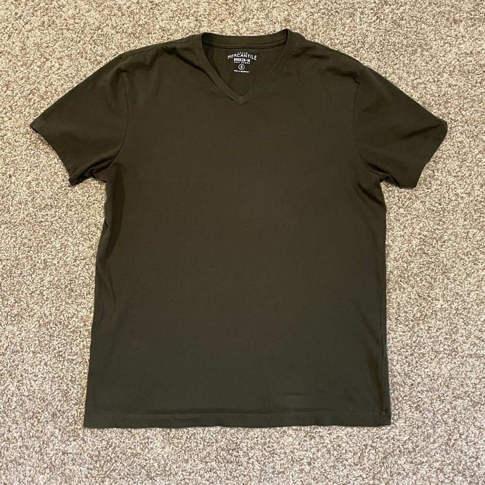 J. Crew Mens T shirt Mercantile Broken In Olive Small 100% Cotton V-Neck